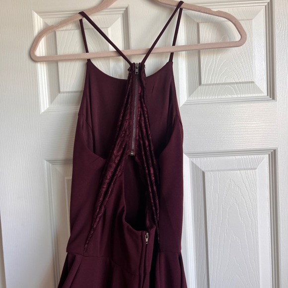 Speechless‎ Women's Medium Plum Jumpsuit Strappy Criss Cross Back Lace - Picture 6 of 16